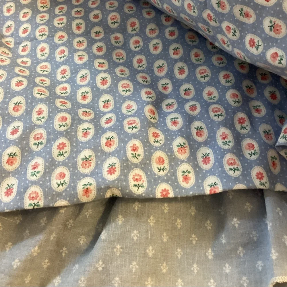 Vintage Shabby Chic Ruffled Valance